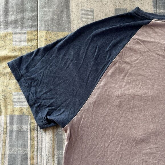 Levi Strauss & Co. Baseball Style T-Shirt Size Medium - Picture 9 of 15